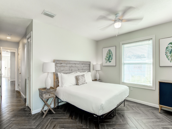 Bradenton Beach Four Bedroom Vacation Home with Pool & Spa